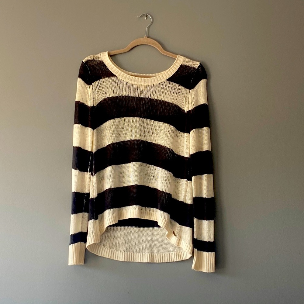 Billabong Woman’s Black & White Striped Lightweight Sweater